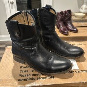 Frye Melissa Button Western Leather Zipper Black Low Heels Booties Sz 9 👢 🥾
